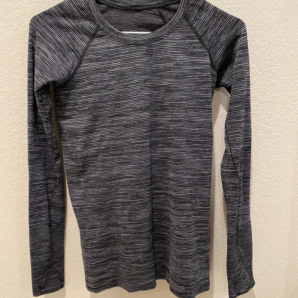 Lululemon swiftly tech long sleeve